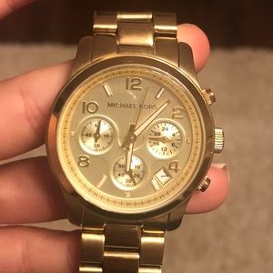 Michael kors gold watch